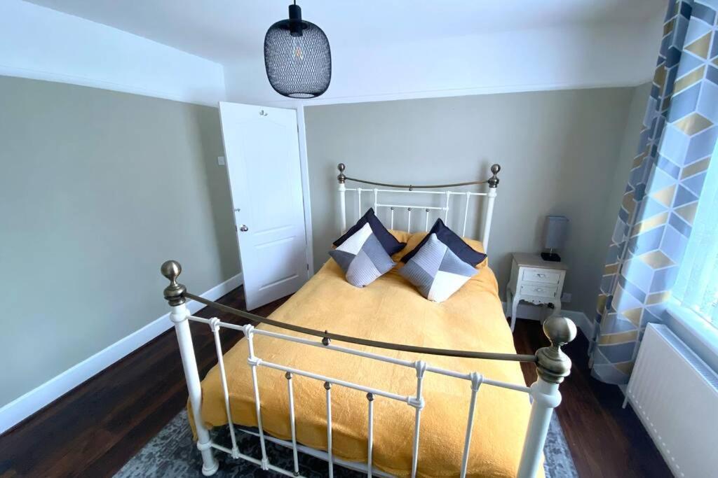Spacious 2 Bed Apt Sleeps 4 Near Bournemouth Beach Экстерьер фото